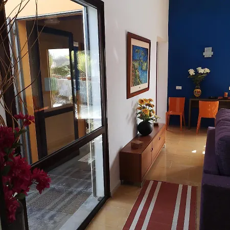 Con Piscina En Wellness Vinas Villa *